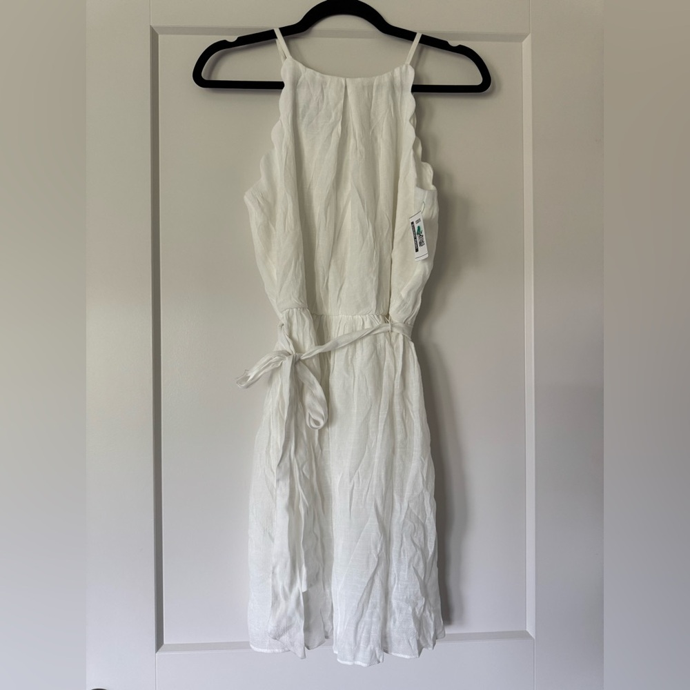 NWT By & By White Sleeveless Dress with Tie Waist Scallop Detail Size M